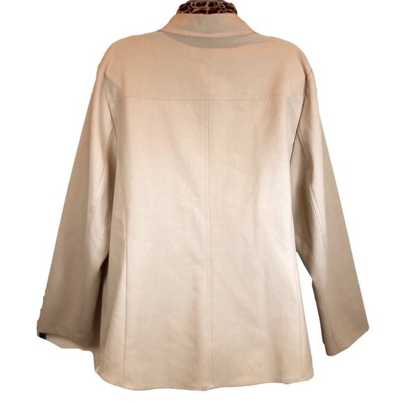 *NEW/ NWT SAFARI STEALTH WEALTH TRAIL SHIRT/SHACKET, BEIGE SZ 14/16, LANE BRYANT - Picture 2 of 6